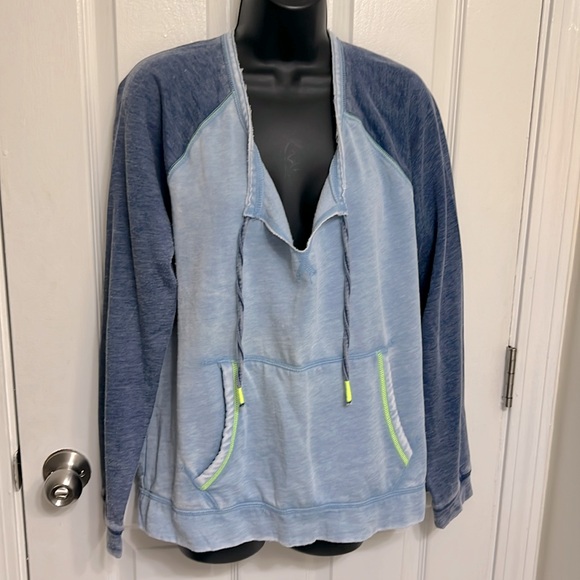 AEROPOSTALE 🦋 BLUE/GREEN TRIM COTTON BLEND LONG SLEEVE TSHIRT TOP Women’s XXL - Picture 1 of 6